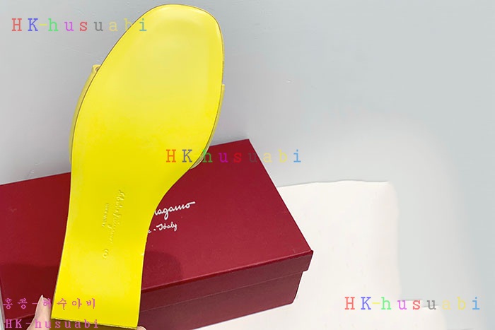 NEW 페라가모 샌들 신상 F 855504