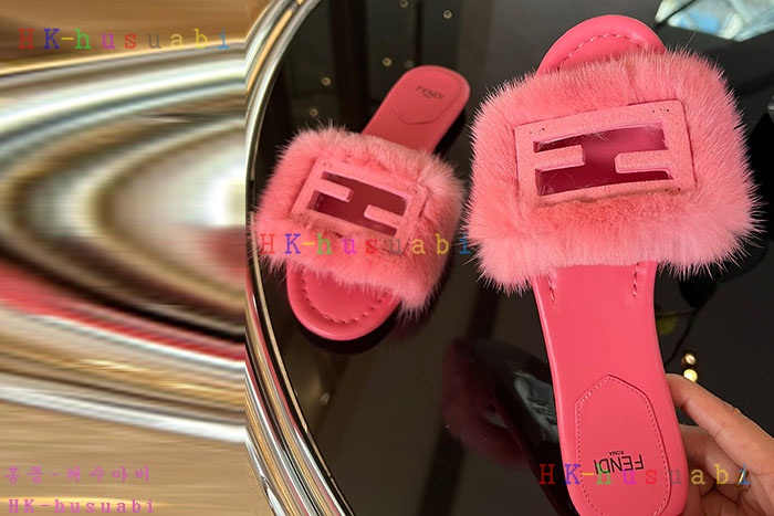 NEW 펜디 샌들 신상 FD 66991