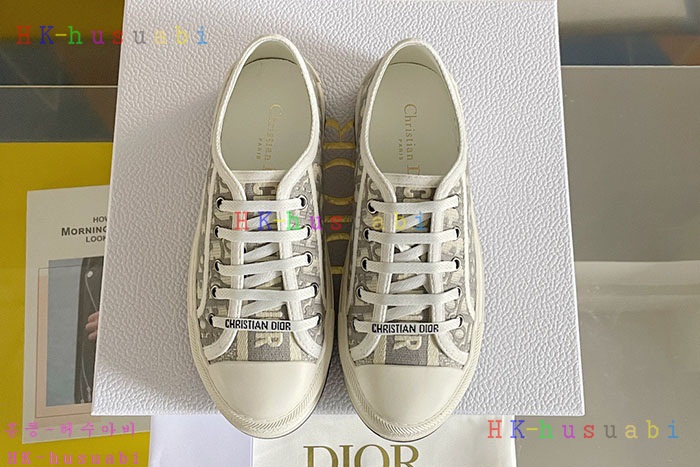NEW 디올 신발 신상 DR 857221