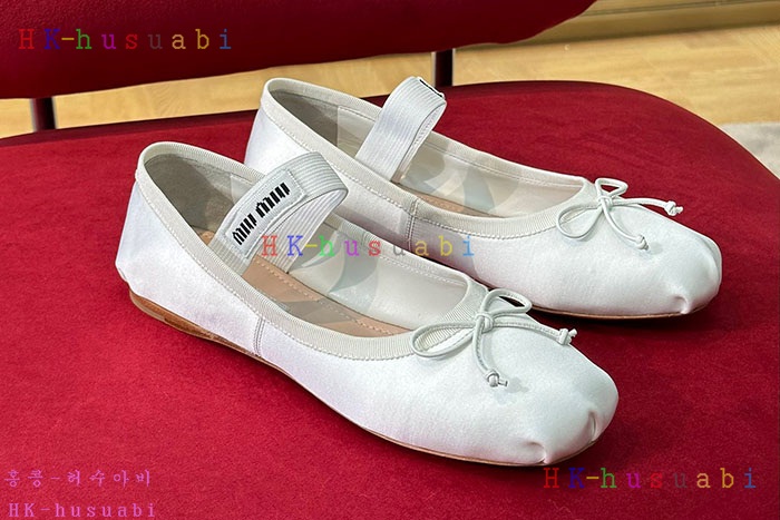 NEW 미우미우 신발 신상 M683343