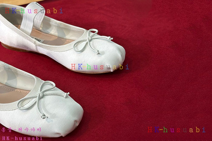 NEW 미우미우 신발 신상 M683343