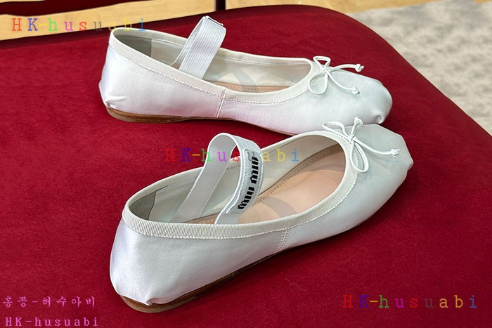 NEW 미우미우 신발 신상 M683343
