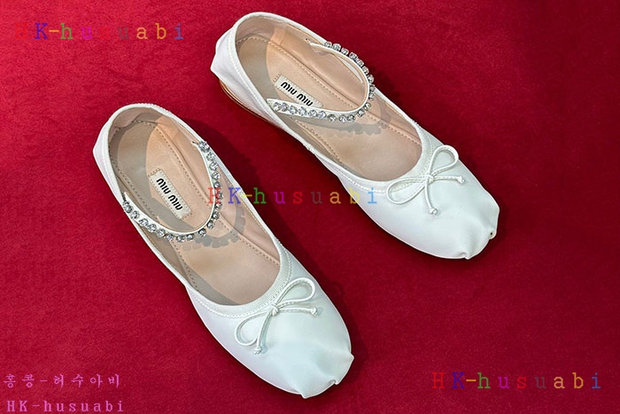 NEW 미우미우 신발 신상 M683350