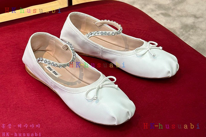 NEW 미우미우 신발 신상 M683350