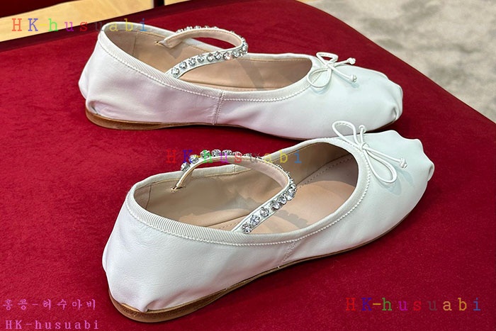 NEW 미우미우 신발 신상 M683350