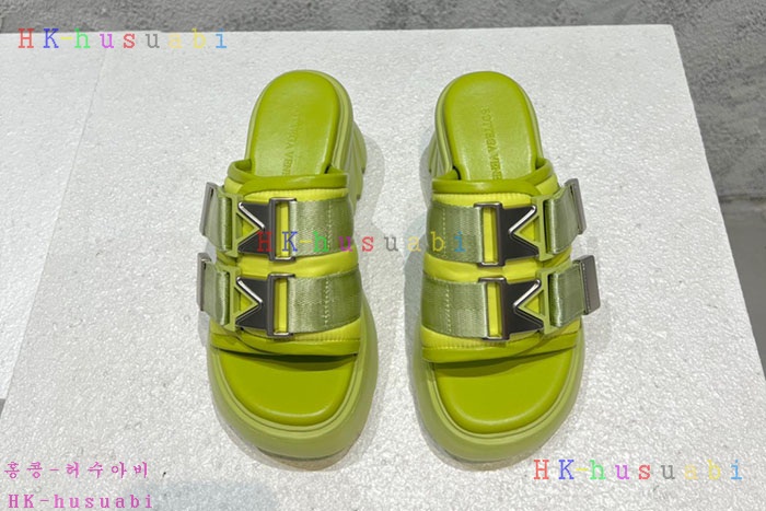 NEW 보테가베네타 샌들 신상 BV 824010