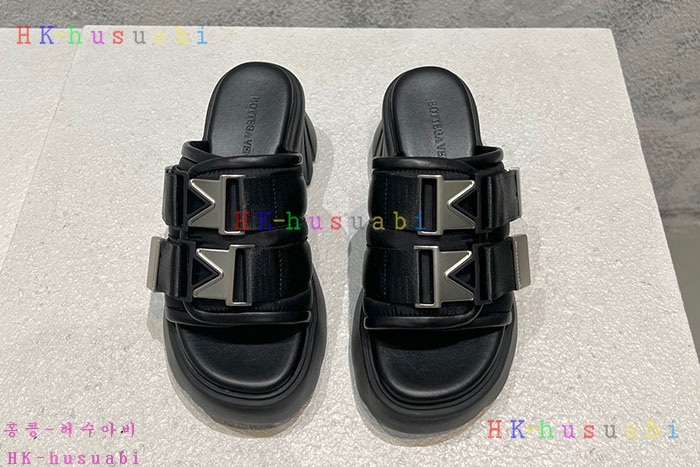 NEW 보테가베네타 샌들 신상 BV 824011