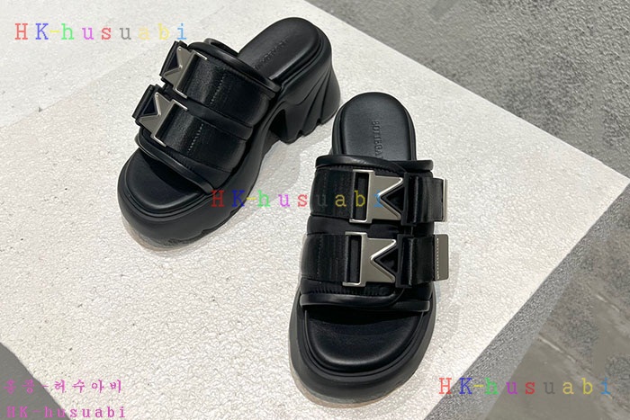 NEW 보테가베네타 샌들 신상 BV 824011