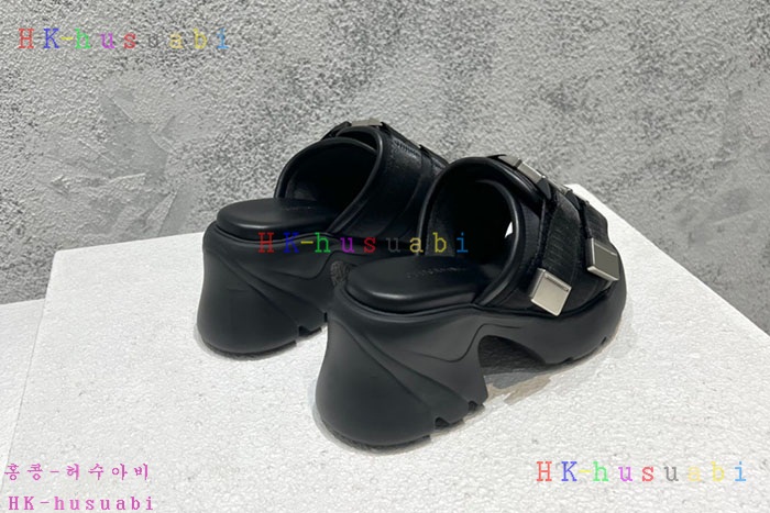 NEW 보테가베네타 샌들 신상 BV 824011