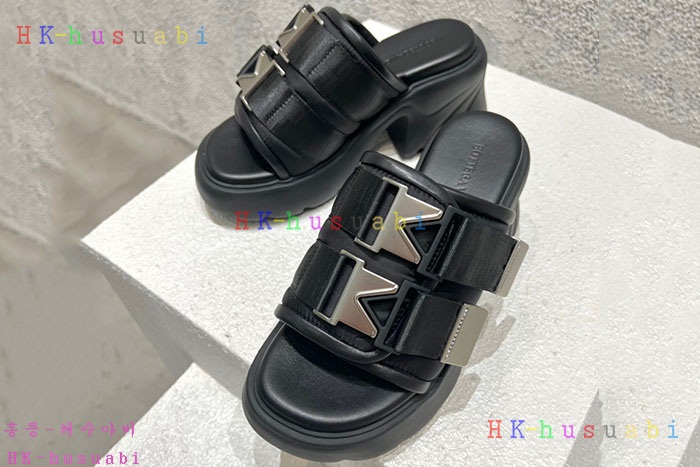 NEW 보테가베네타 샌들 신상 BV 824011