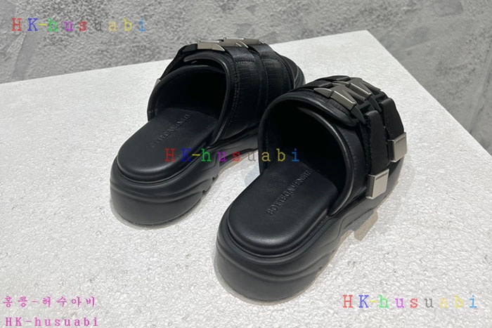 NEW 보테가베네타 샌들 신상 BV 824014