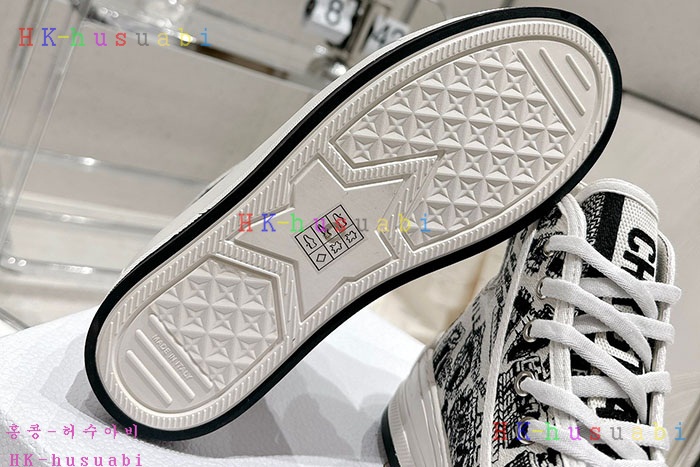 NEW 디올 신발 신상 DR 5599904