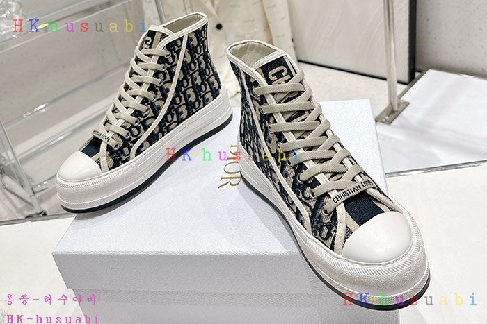 NEW 디올 신발 신상 DR 5599903