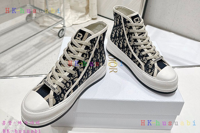 NEW 디올 신발 신상 DR 5599903