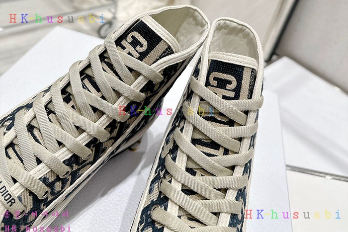 NEW 디올 신발 신상 DR 5599903