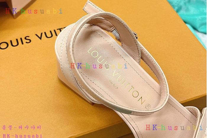 NEW 루이비통 샌들 신상 LV 425240