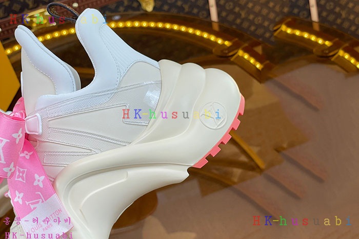 NEW 루이비통 스니커즈 신상 LV 982409