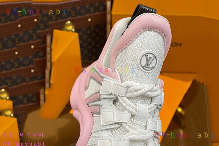 NEW 루이비통 스니커즈 신상 LV 982406