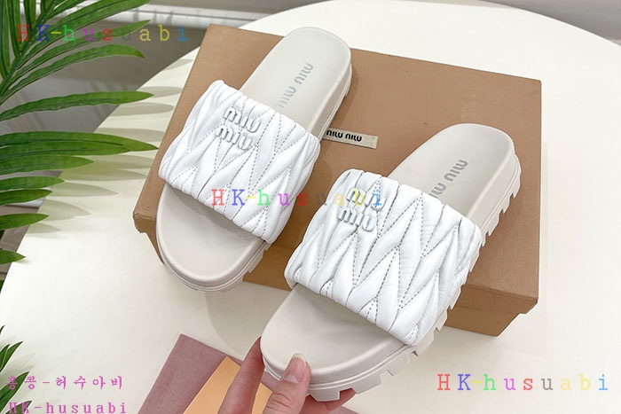 NEW 미우미우 신발 신상 MU 8857221