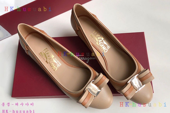 NEW 페라가모 신발 신상 F 887552