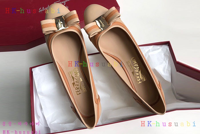 NEW 페라가모 신발 신상 F 887552