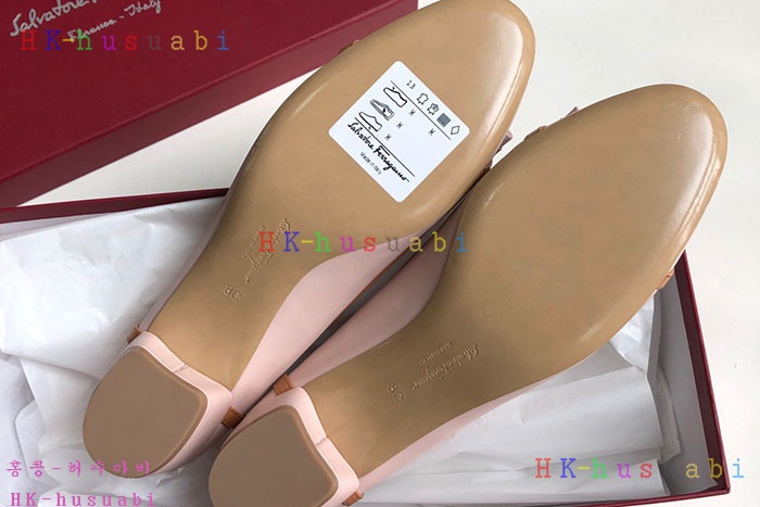 NEW 페라가모 신발 신상 F 887550