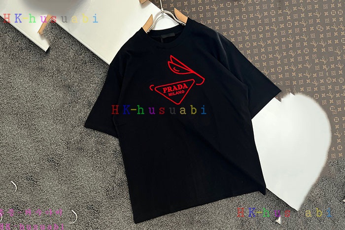 NEW 프라다 반팔티 신상 P 925502