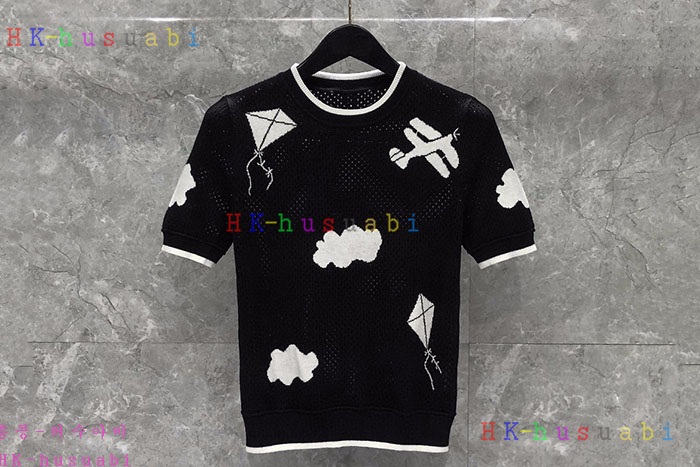 NEW 톰브라운 반팔 신상 TB 328551