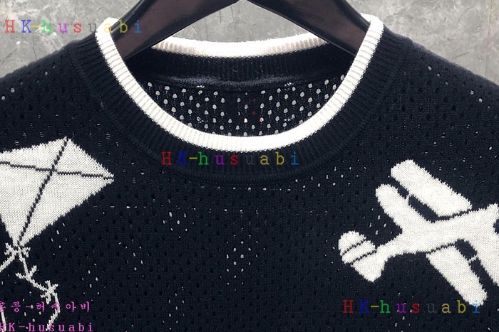 NEW 톰브라운 반팔 신상 TB 328551
