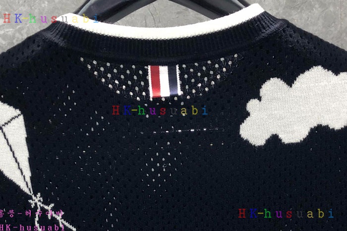 NEW 톰브라운 반팔 신상 TB 328551