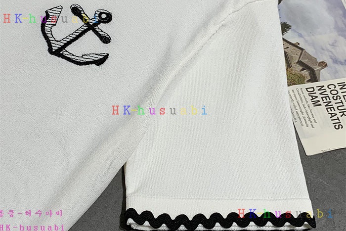 NEW 톰브라운 반팔티 신상 TB 366900