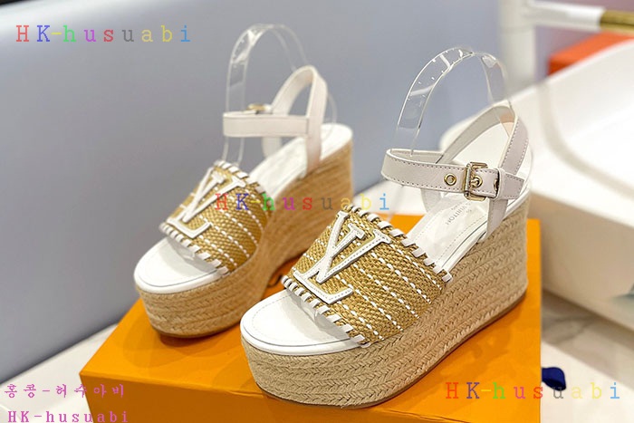 NEW 루이비통 샌들 신상 GU 995201