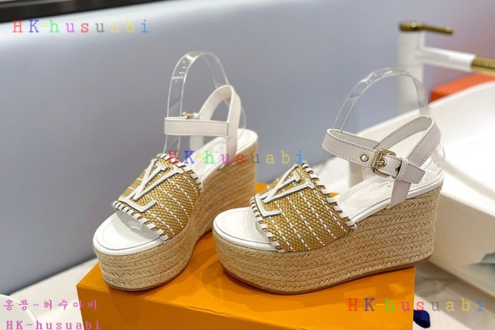 NEW 루이비통 샌들 신상 GU 995201