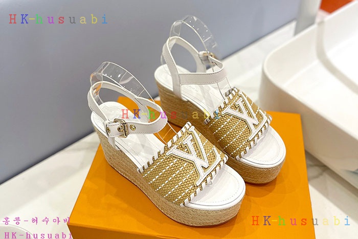 NEW 루이비통 샌들 신상 GU 995201