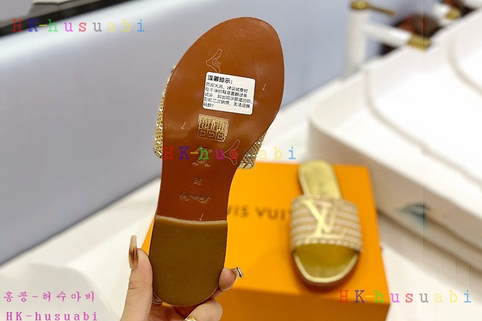 NEW 루이비통 샌들 신상 GU 997704