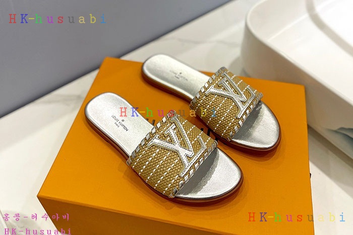 NEW 루이비통 샌들 신상 GU 997702