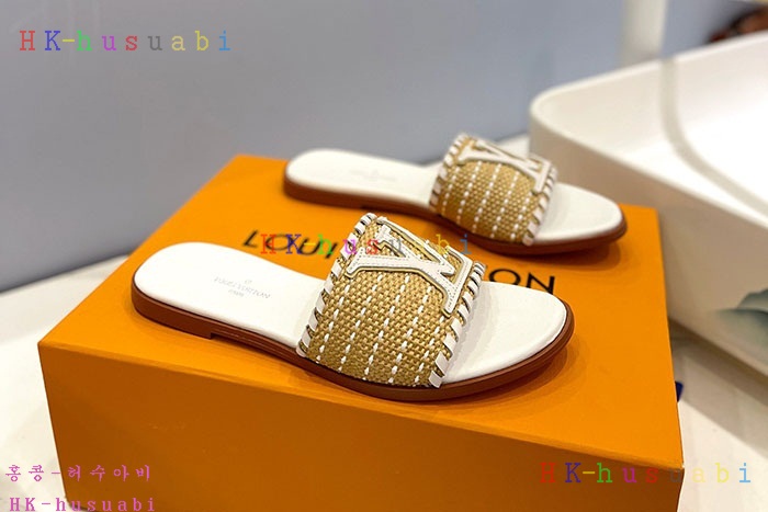 NEW 루이비통 샌들 신상 GU 997701