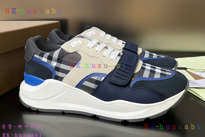 NEW 버버리 스니커즈 신상 BB  996401