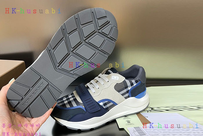 NEW 버버리 스니커즈 신상 BB  996401