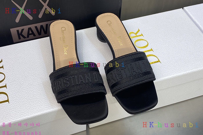 NEW 디올 샌들 신상 DR 968220