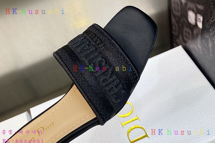 NEW 디올 샌들 신상 DR 968220