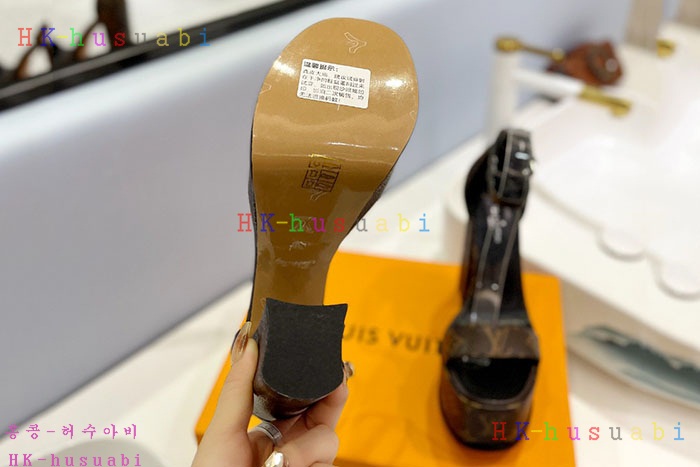 NEW 루이비통 신발 신상 LV 665826