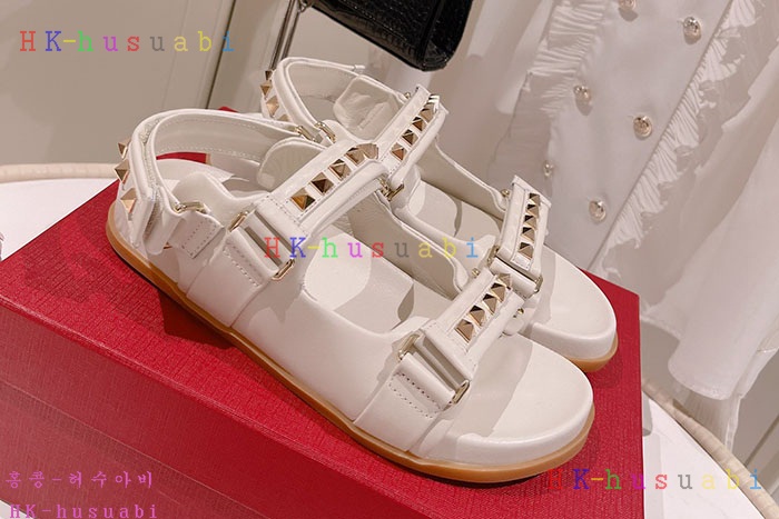 NEW 발렌티노 샌들 신상 V 674222