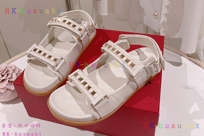 NEW 발렌티노 샌들 신상 V 674222