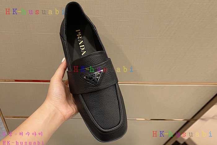 NEW  프라다 신발 신상 P 5899606