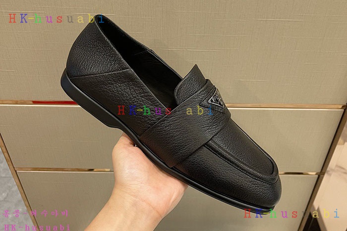 NEW  프라다 신발 신상 P 5899606