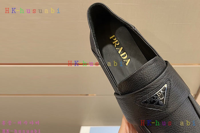 NEW  프라다 신발 신상 P 5899606