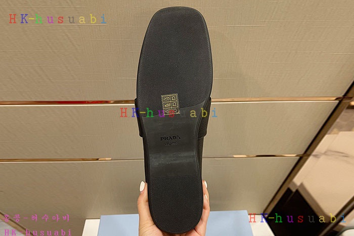 NEW  프라다 신발 신상 P 5899606