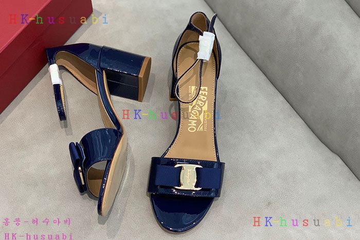 NEW 페라가모 샌들 신상 F 573301