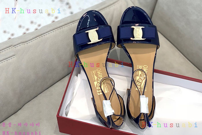 NEW 페라가모 샌들 신상 F 573301